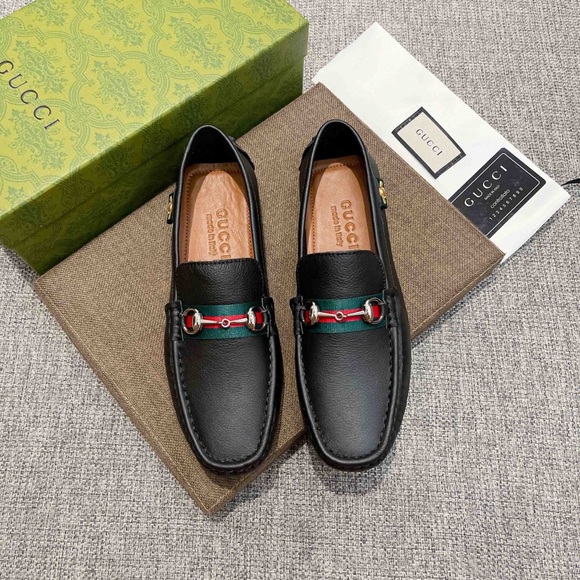 Gucci Shoes - Gucci Black Leather Flats with Green and Red Stripes